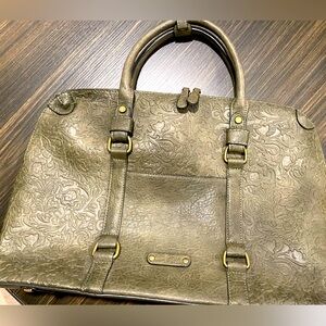 Simply Noelle laptop bag. Good condition except for shoulder strap hook